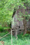 Kari's fathers barn (35043 bytes)