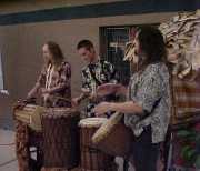 Mpulse drummers play at Tanzanian dinner